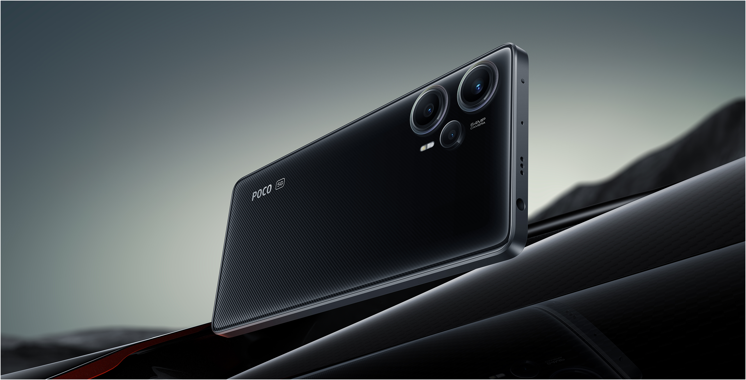 F5 en Negro, vista Front + Back