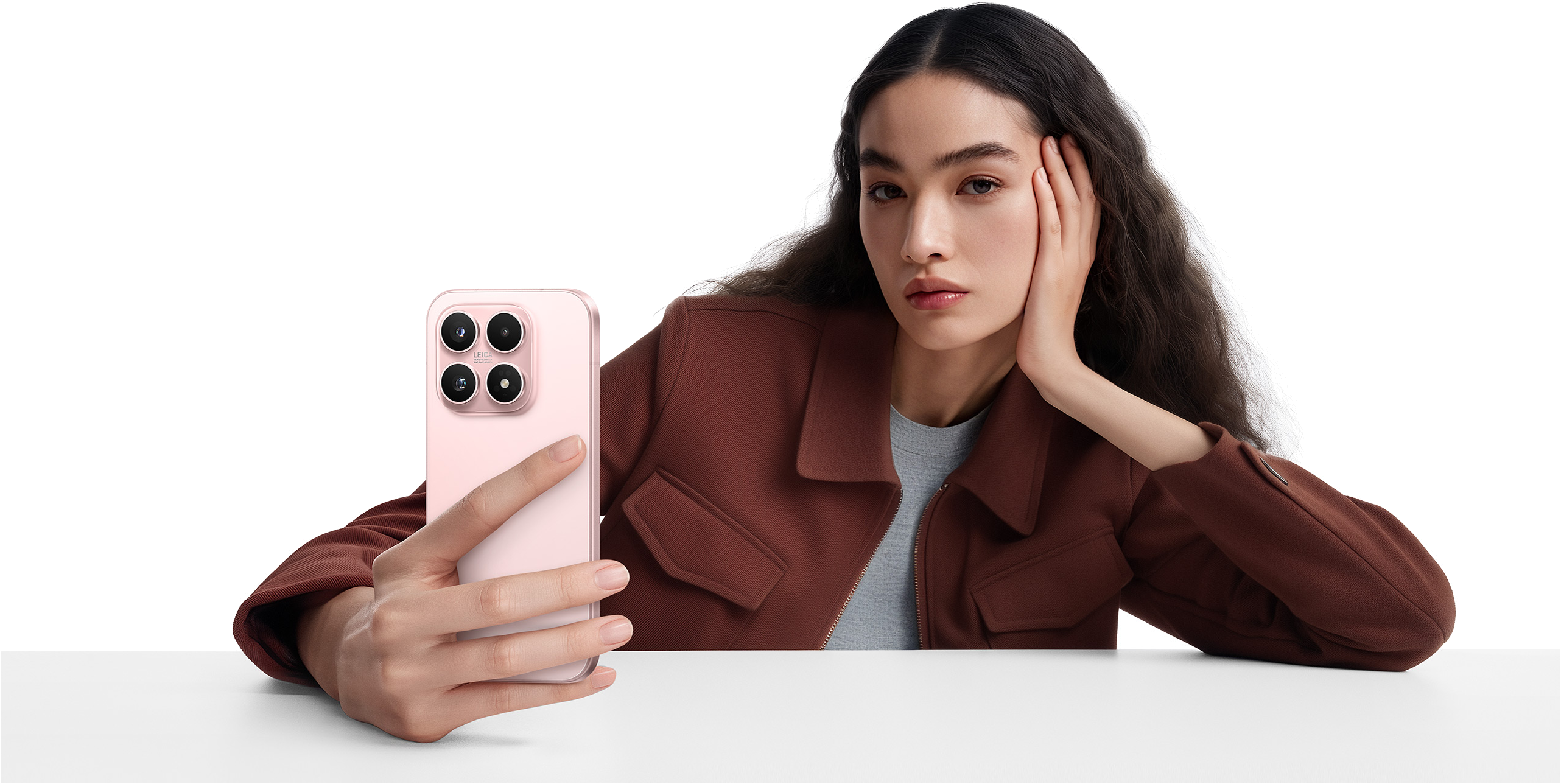 Xiaomi 17 in Alpine Pink, front and back view